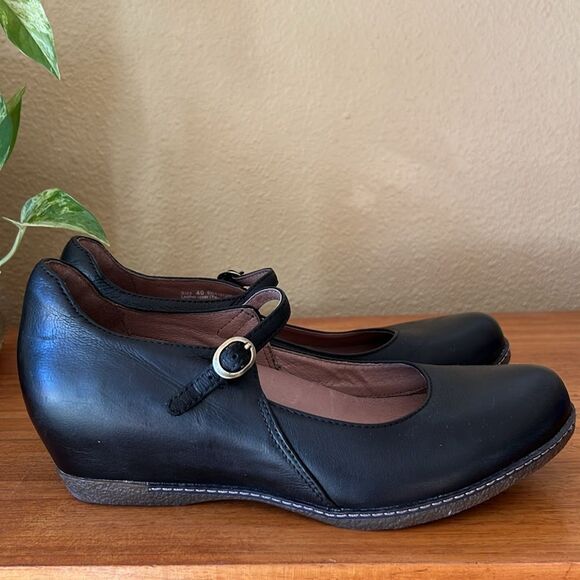 Dansko shoes Mary Jane’s - Picture 2 of 10